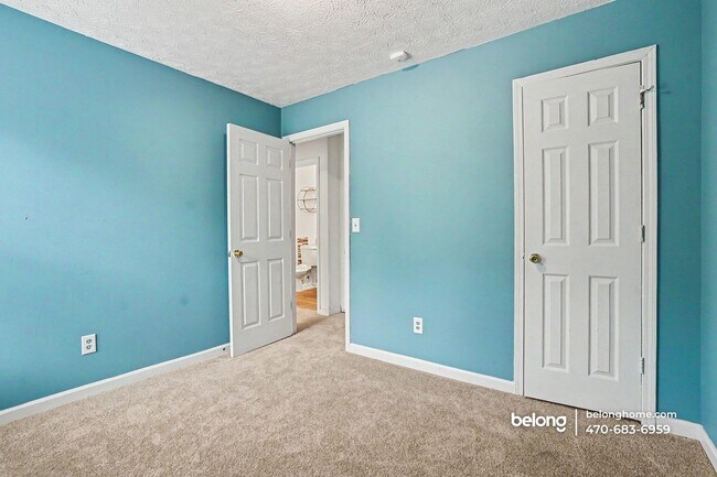 Photo - 5599 Windfall Ln