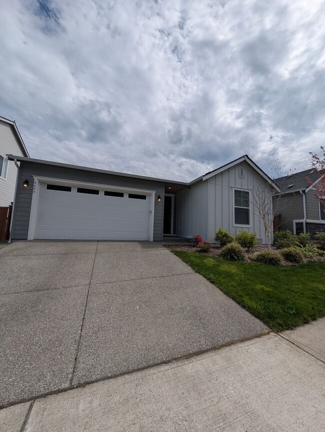 Photo - One Story Living in Port Orchard! Large 3 Bedroom Available for Rent!