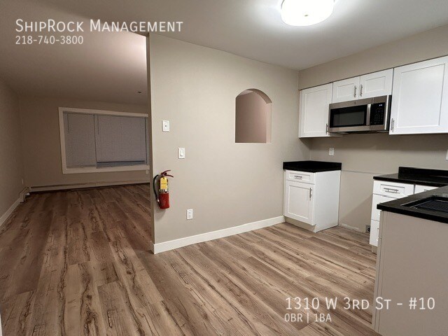 Photo - 1310 W 3rd St Unidad #10
