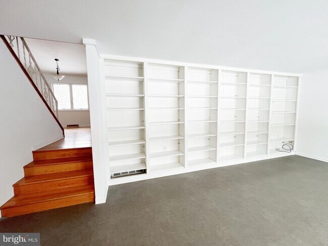 Photo - 450 Linden Ave