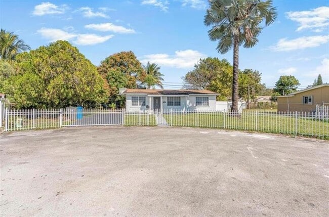 Photo - 3907 SW 59th Ave Unidad 1