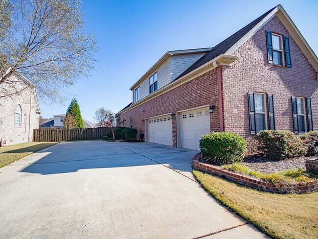 Photo - Lake Forest Subdivision. Enjoy all the amenities!