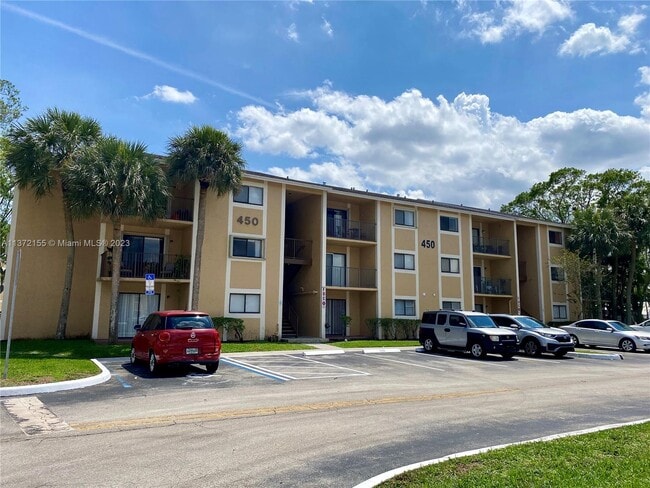 Photo - 450 Palm Cir W Condo Unit 307