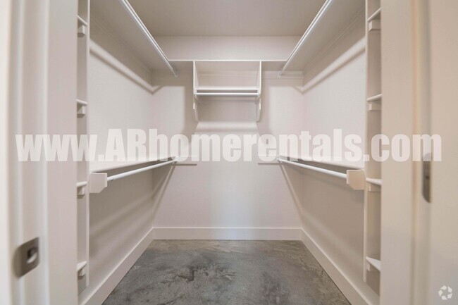 Building Photo - 9 John Ross Dr Rental