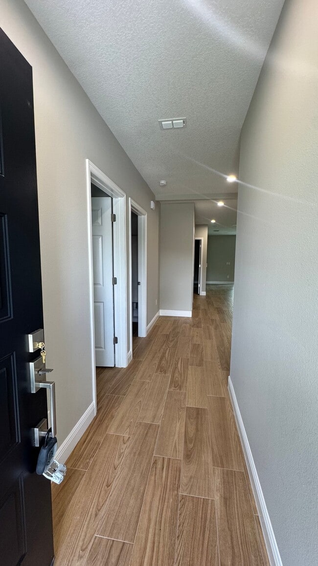 Photo - 2232 Fernwood St Unit B