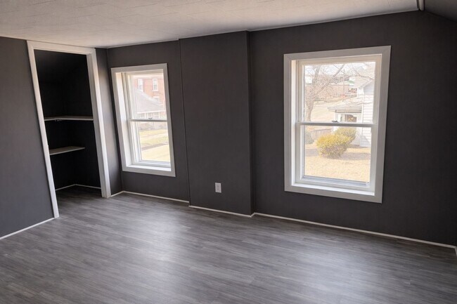 Photo - Large 3-Bedroom Home with Loft, Basement and 2-Car Garage!