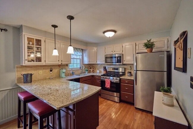 Photo - 710 Wellman Ave
