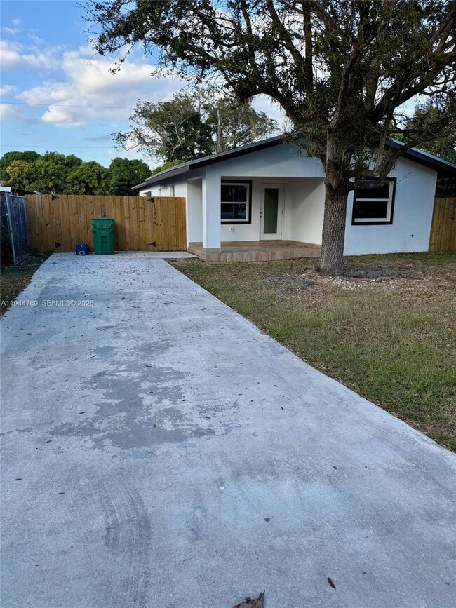 Photo - 18333 SW 296th St