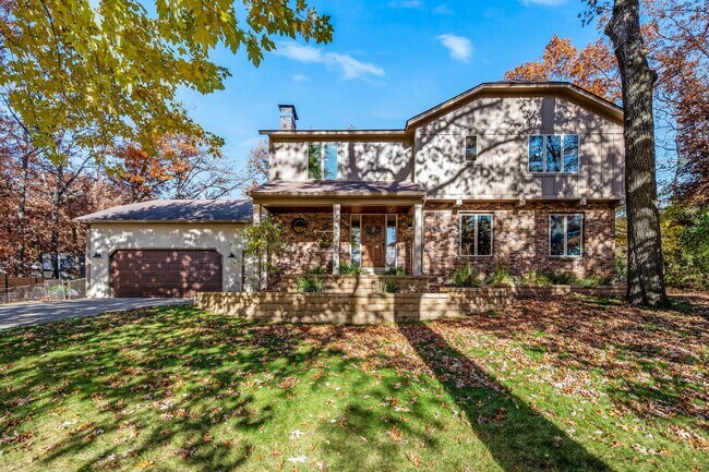 Photo - Stunning Remodeled 4BR Home w/ Pond View &...