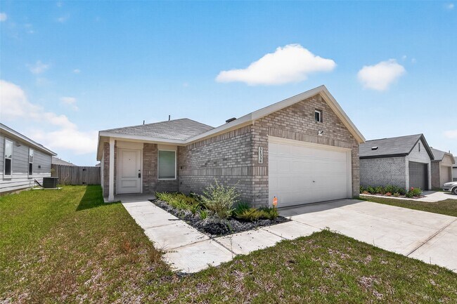 Photo - 31338 Black Cherry Holw Dr