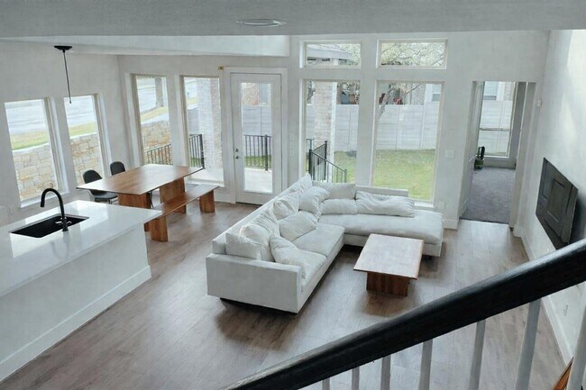 Photo - 1212 Wolf Hollow Dr