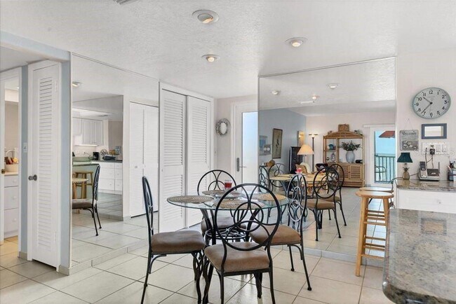 6154 Midnight Pass Rd Unit 305