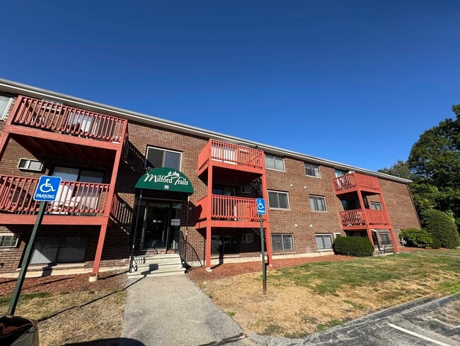 Building Photo - 95 Powers St Unit 17