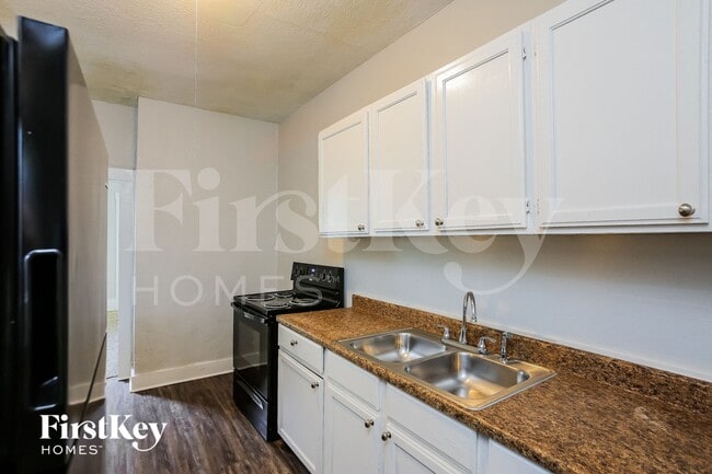 Photo - 2447 Norton Ave