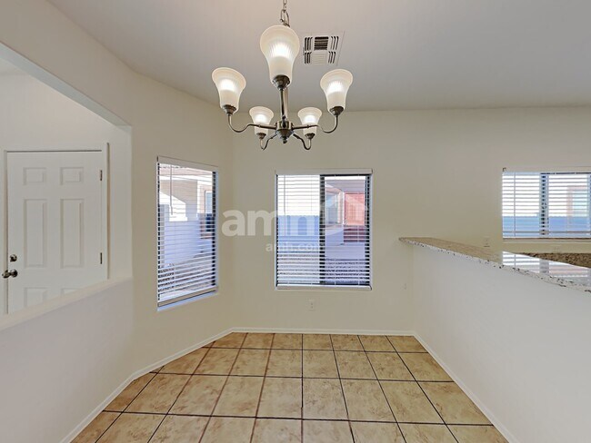 Photo - 124 E Calle Puente Azul