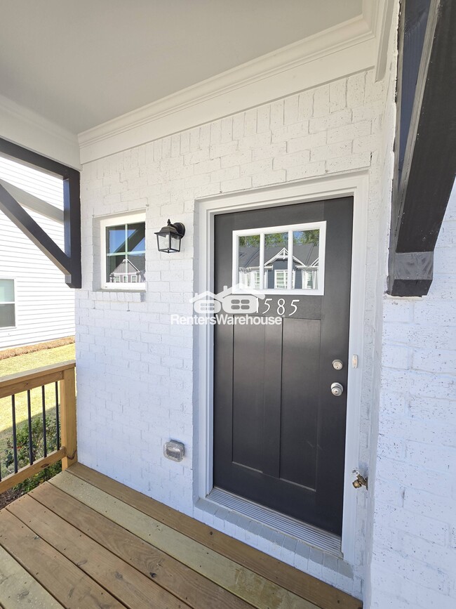 Photo - 1585 Salem Dr