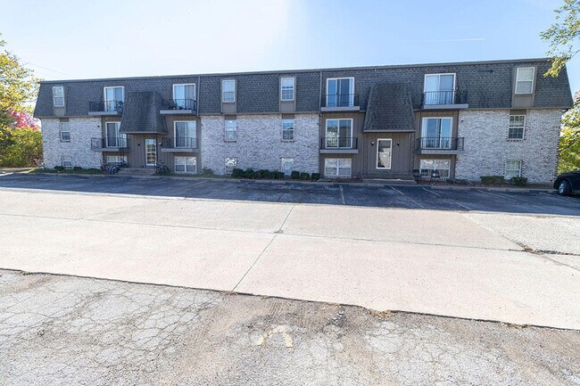 Building Photo - 3408 Balboa Ln Unit 30 Rental
