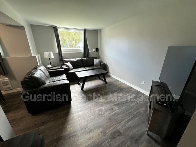 Photo - 117 Centennial Dr Unit Apt 4