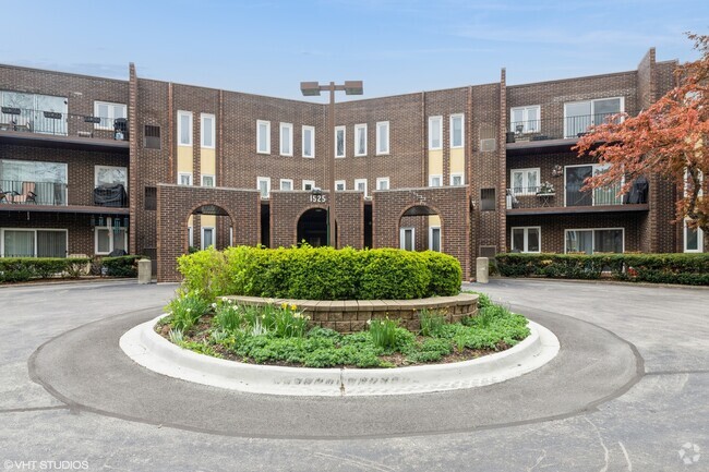 Building Photo - 1525 Sander Ct Unit 113 Rental
