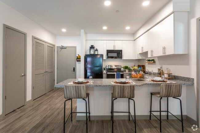 Photo - Merced Station