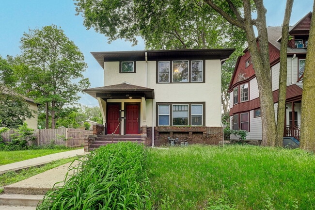 Photo - 832 Dayton Ave