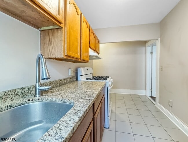 Photo - 83 Jefferson St Unidad B