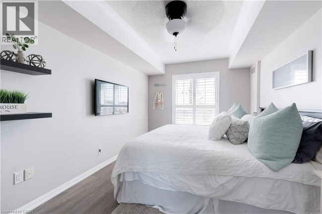 Photo - 1045 Nadalin Heights Unit 406