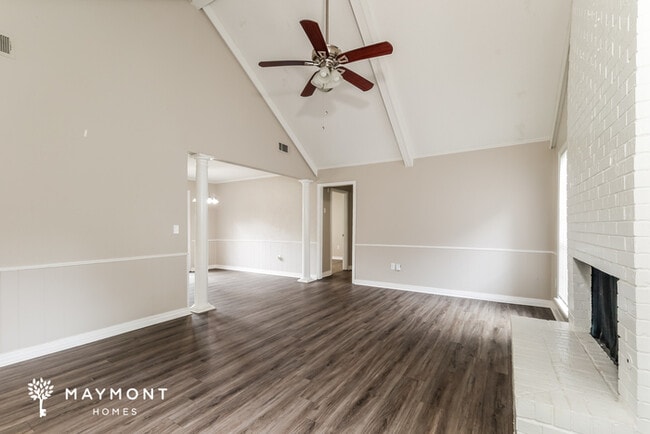 Photo - 103 Hunts Ln