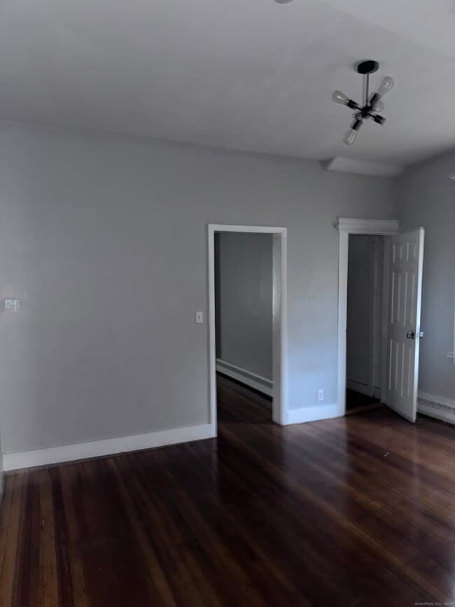 Photo - 442 Carroll Ave Unit 1