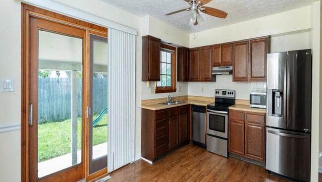 Photo - 3669 Sundart Dr