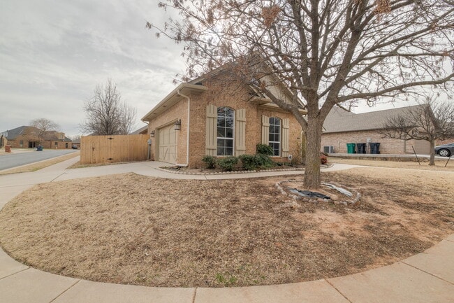 Photo - 4304 NW 164th Terrace