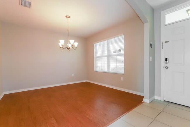 Photo - 4011 Bramblewood Loop