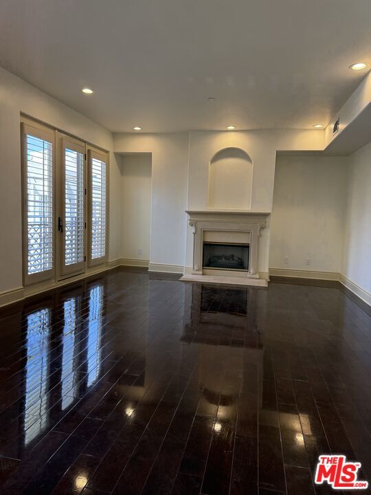 Photo - 137 S Spalding Dr Unit 202