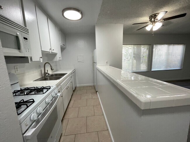 Photo - 6736 Cleon Ave