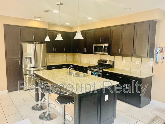 Photo - 1997 Lee Way