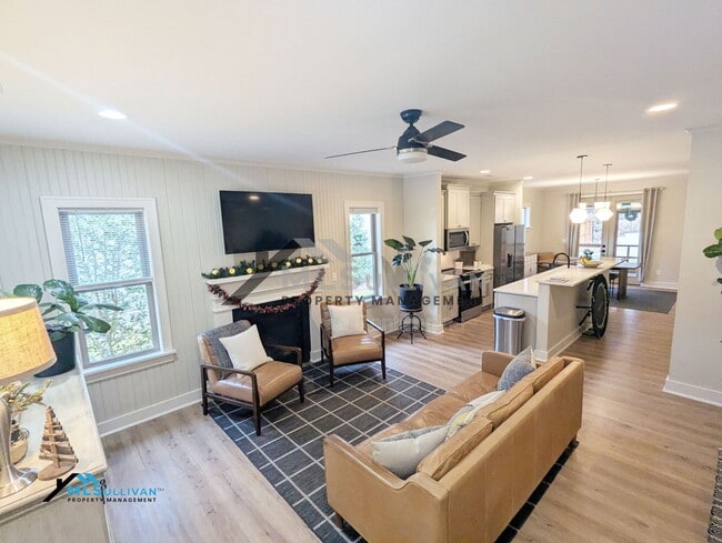 Photo - 2975 Carolyn Dr