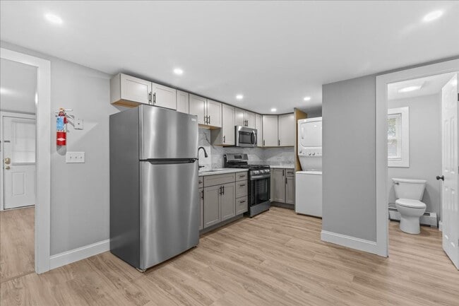 19 Greene St Unit 2