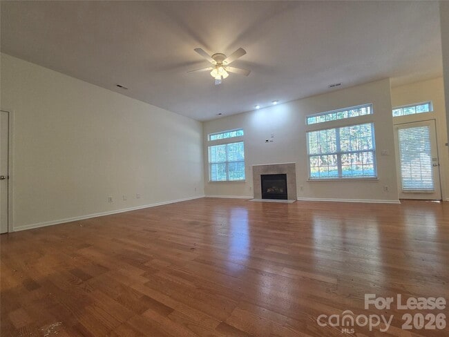 Photo - 112 Spring Grove Dr