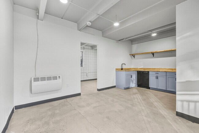 Photo - 415 S Weber St Unit 1