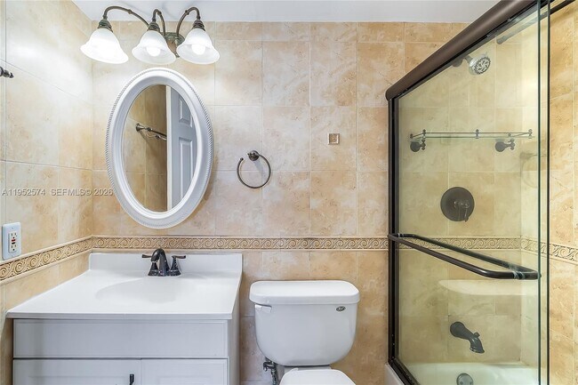 Photo - 2025 NE 164th St Unit 907