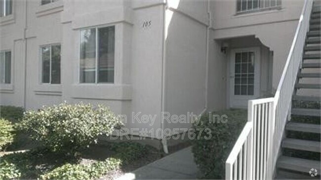 Building Photo - 342 Chris Cmn Rental