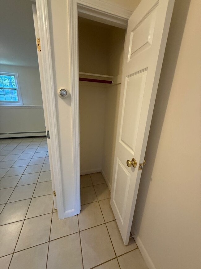 7 Edwards Ave