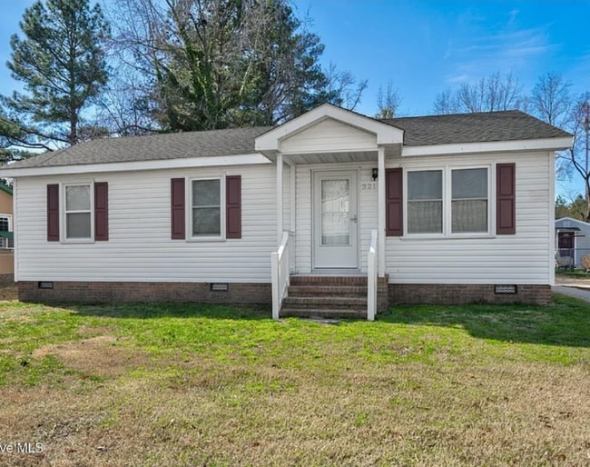 Photo - 321 Nelson St