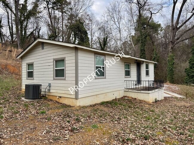 Building Photo - 975 Beason Dr