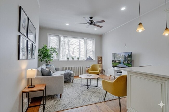 Building Photo - 678 Liberty Ave Unit 1