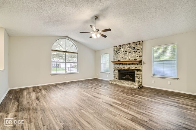 Photo - 220 Dodge Trail