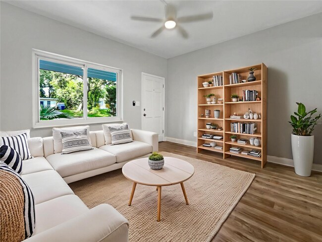 Photo - 10512 51st Terrace N