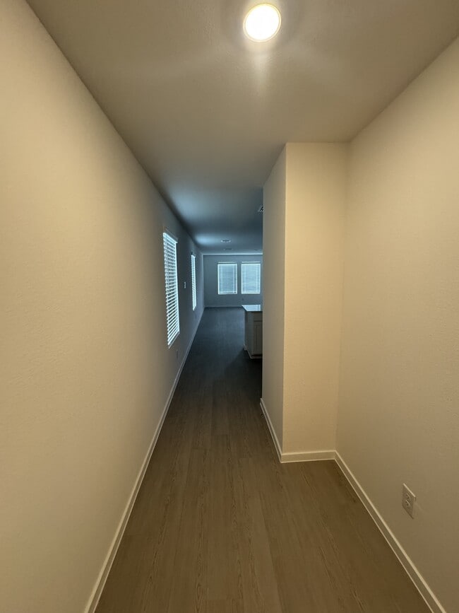 Photo - 913 Birkdale Dr