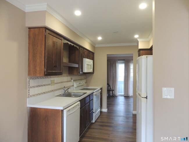 Photo - 124 S Montowese St Unit 10