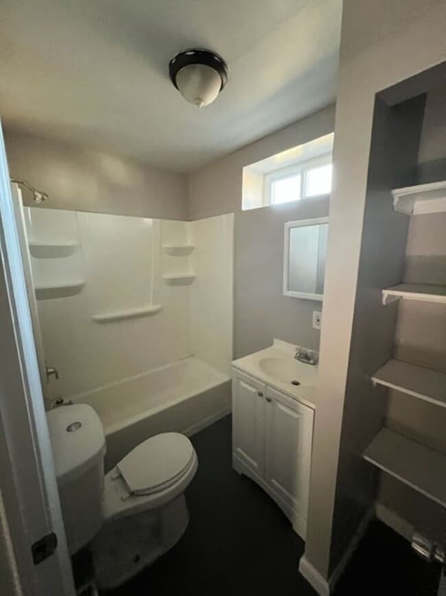 Photo - 1847 E Cornwall St Unit SFH